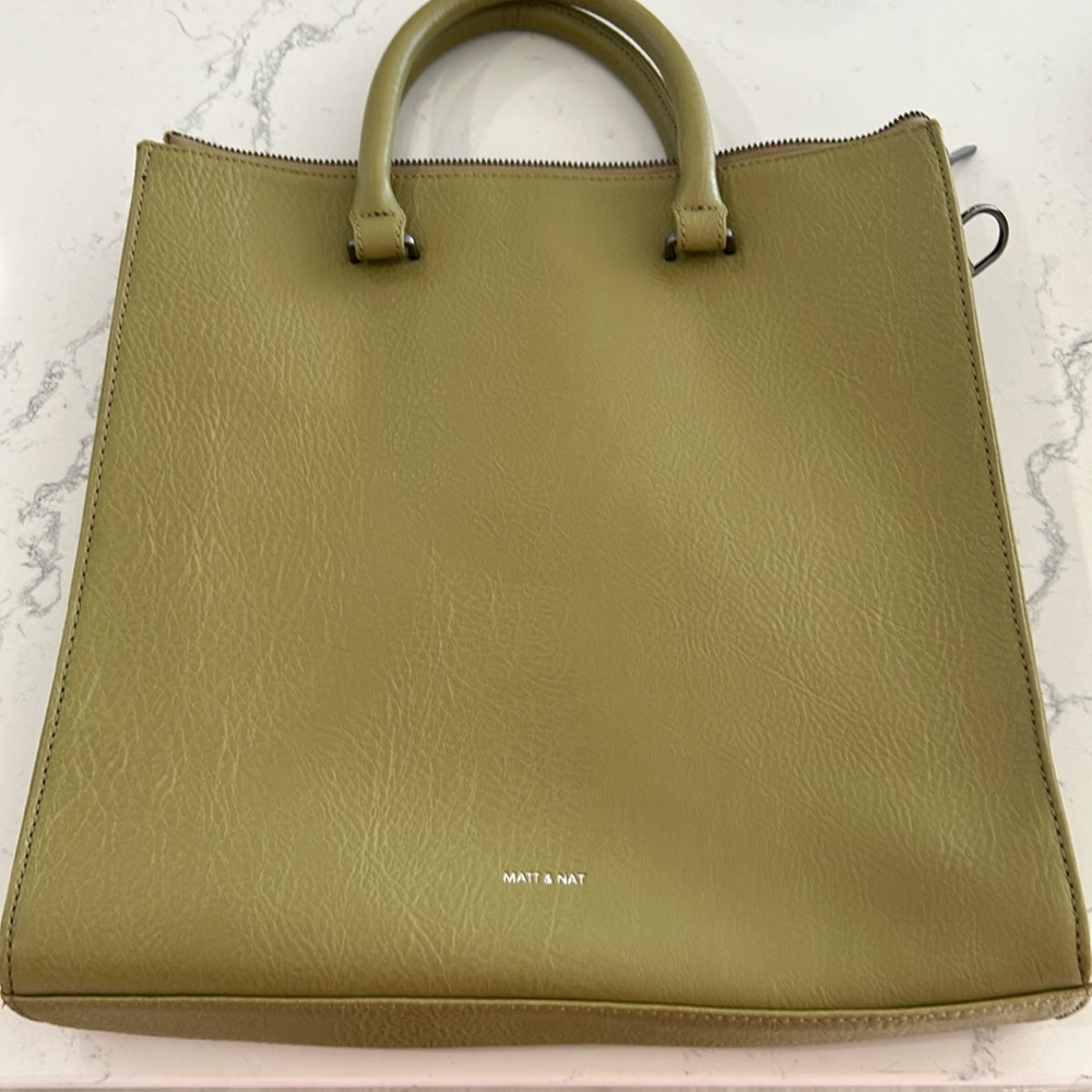 Mat n Nat book bag